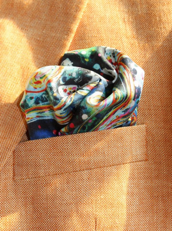 charlotte_olsson_art_design_pattern_swedishart_champagne_recyclingart_silk_exclusive_original_pocketsquare_näsduk_silkpattern_gentlemen_classicstyle