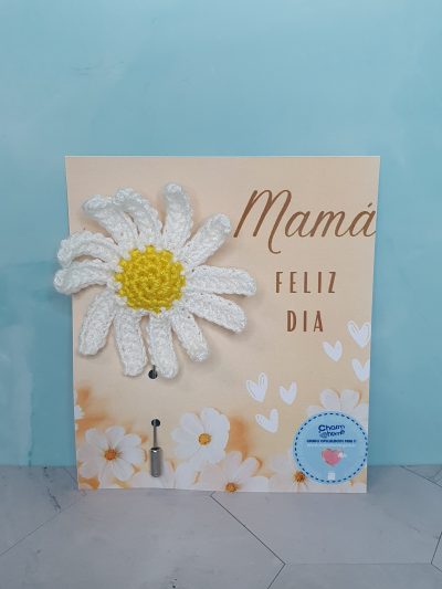 broche crochet flor margarita día de la madre