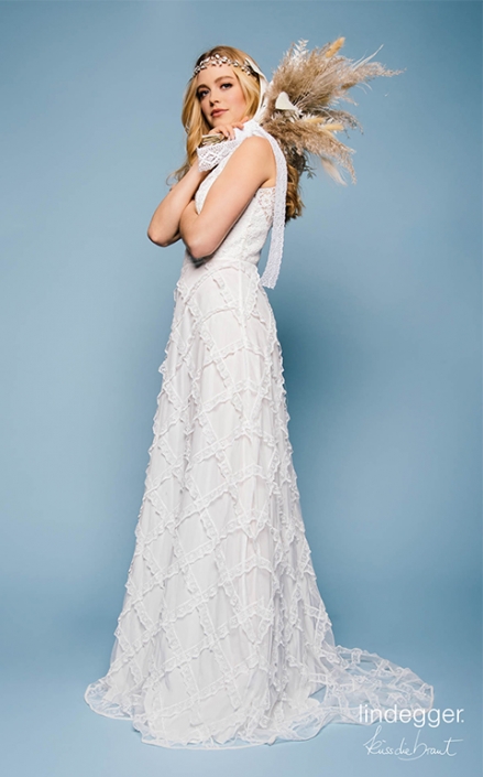Küss die Braut – Brautkleider – Braut Outfit | Cherry Blossom Brautatelier & Brautmode Velden