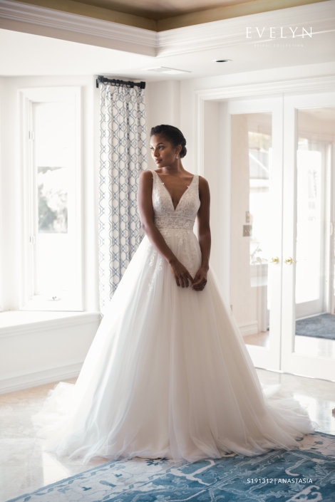 Maxims Wedding Brautkleider – Evelyn Style Anastasia - -Braut Outfit | Cherry Blossom Brautatelier & Brautmode Velden