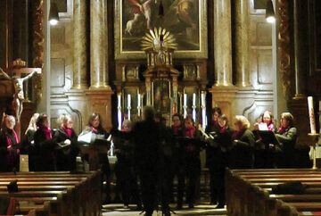 Chorisma Pfaffenhofen singt in der Sorona-Zeit in der leeren Spitalkirche