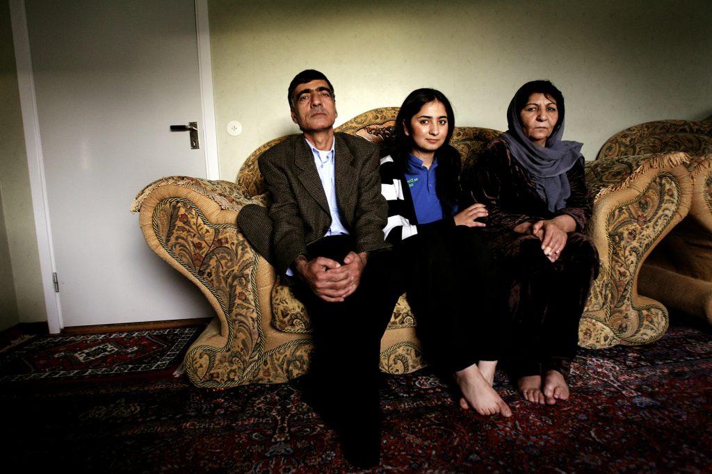 Humma Yakobi *** Local Caption *** Tjej från Afghanistan som älskar övertygad sin familj om sin rättt att spela fotboll