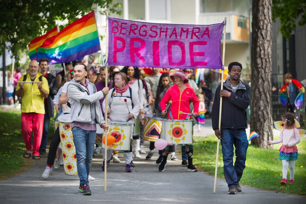 Vinkel: 	Bergshamra pride - STOR folkfest!