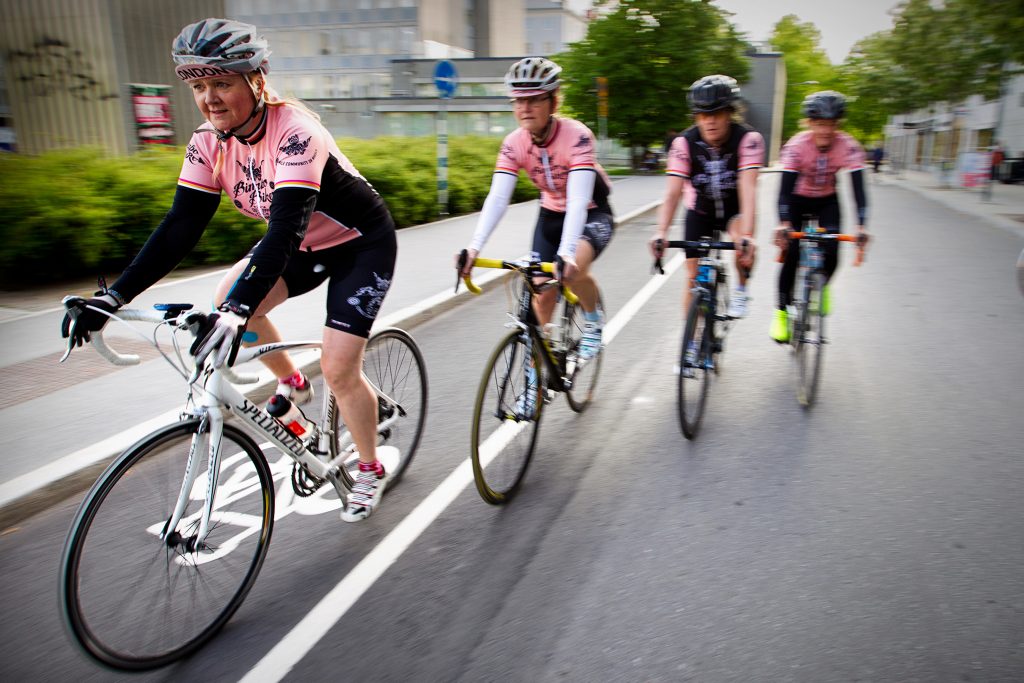 Vinkel: 	Bimbo-Bikers är ett nätverk för kvinnliga cyklister.