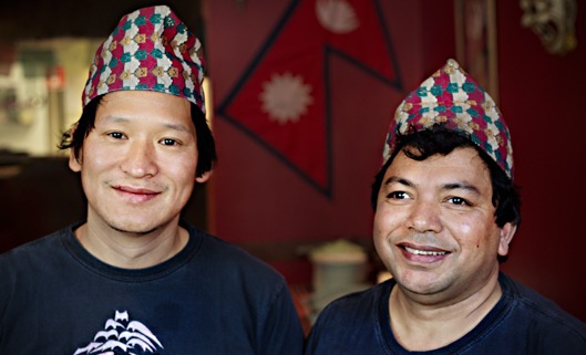 Vinkel: 
På Buddha Nepal lagas nepalesisk mat i annorlunda miljö
Miljö: 
Köket där ägaren Milan, från Nepal, lagar mat