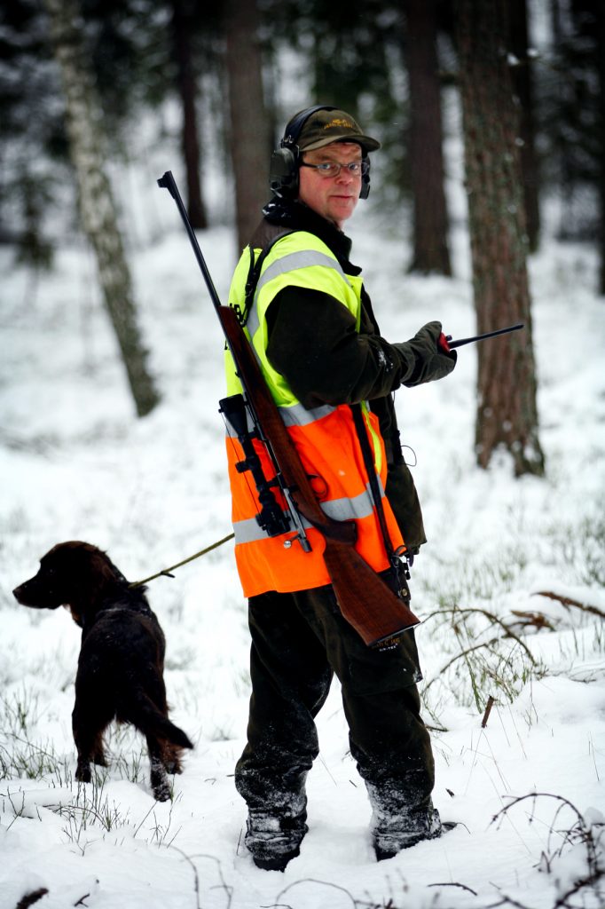 namn? *** Local Caption *** Lidingö viltvårdarna på dovhjorts jakt.