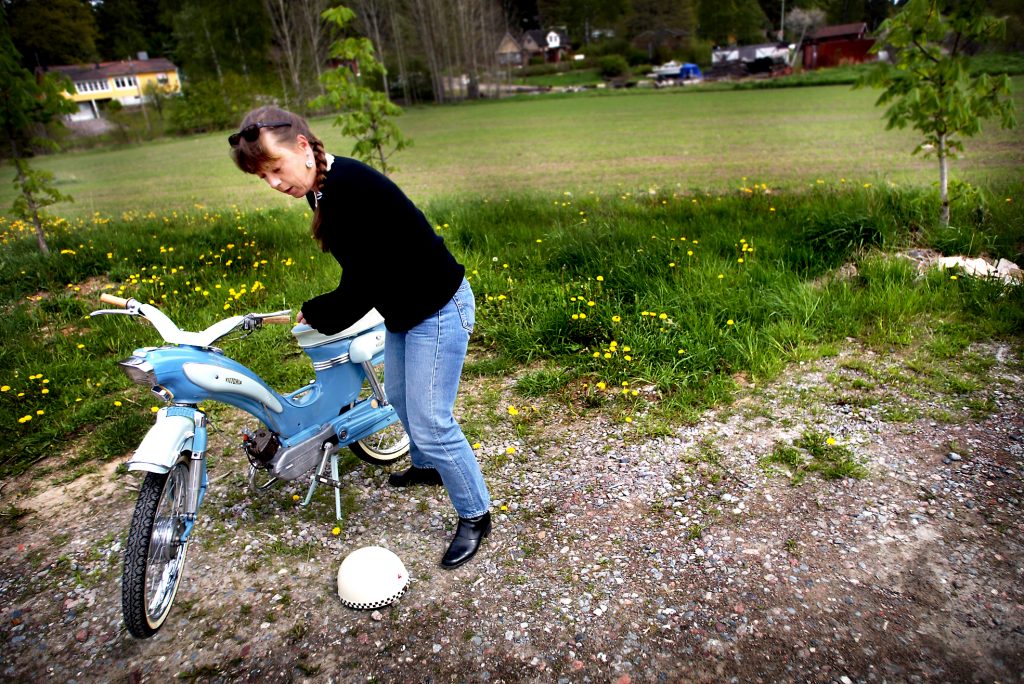Susanne Axlund *** Local Caption *** Susanne Axlund samlar på antika moppar, har över 40 stycken