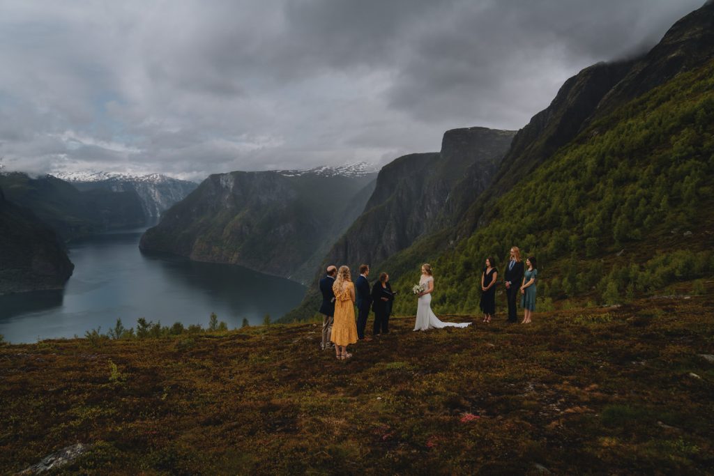 Aurland, Norway mountain top elopement ceremony, photographed by Christin Eide Photography