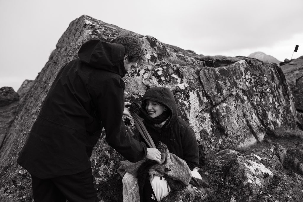 Best of 2023 - Christin Eide Photography - Hiking elopement Lofoten, Norway. Behind the scenes.