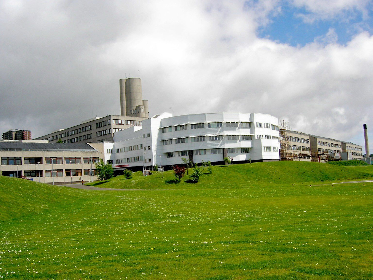 Case Study Ninewells Hospital Clarus Networks Ninewells Hospital 