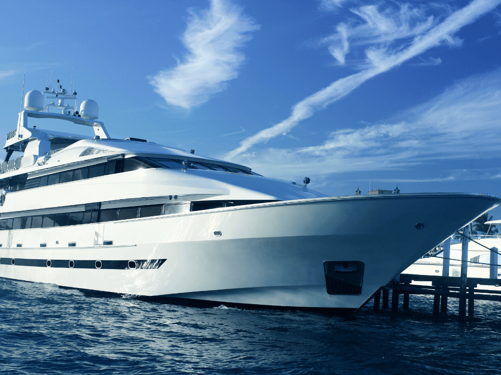 Starlink internet for Luxury Yachts