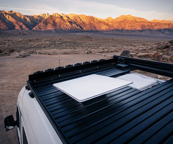 Starlink Mobility for Business - Starlink In-Motion packages | Starlink for fleet