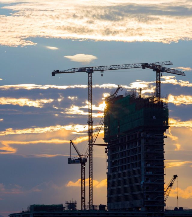 unfinished-concrete-building-with-tower-crane-1402923.jpg unfinished-concrete-building-with-tower-crane-1402923.jpg