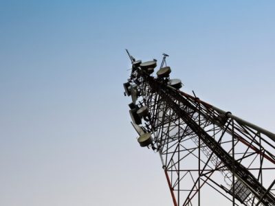 antenna-mast-mobile-aerial-signal-3g-4g-777x437