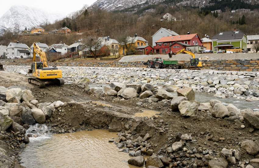 Repairs in Odda following the flooding in October 2014 (Erik Kolstad)