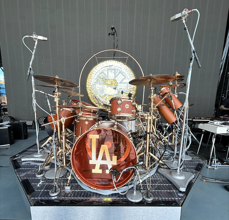 A prominent pair of Peluso P-414s act as overhead mics for Chad Smith’s drumkit. PHOTO: Courtesy of Toby Francis.