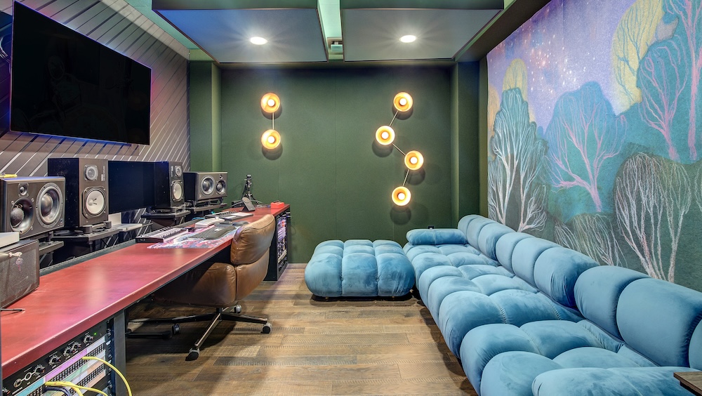 One of SoundBank’s four iso rooms. PHOTO: Shona and Mark McKinney/River Oak Media.