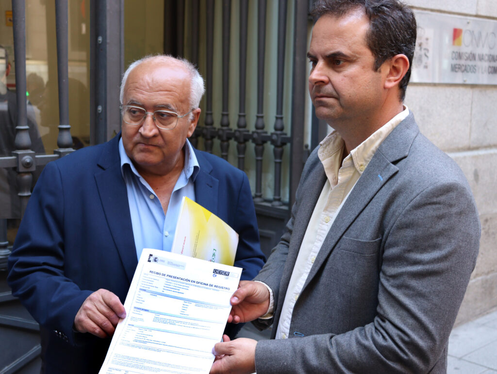 Presenta-denunciaCNMC_01