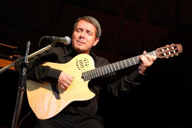 Lee más sobre el artículo IGNACIO IZCARAY  en concierto “CELEBRANDO LOS SESENTA”: 31 de Julio y 1ºde Agosto en el Rincón del Arte Nuevo
