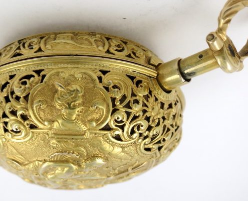 Gold repousse repeater