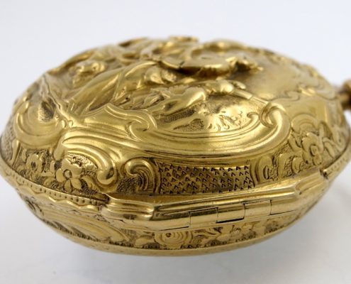 Glasgow gold repousse pair cased verge