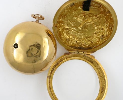 Gold repousse pair cased verge by Kipling, London