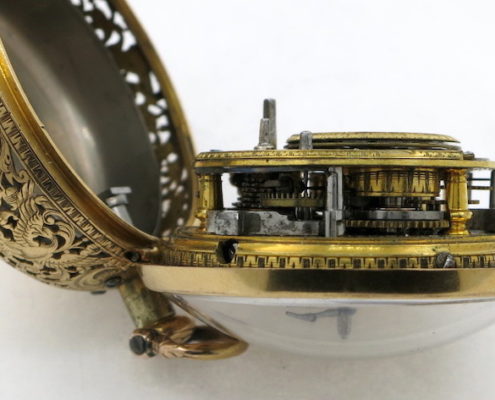 Gold repousse repeater