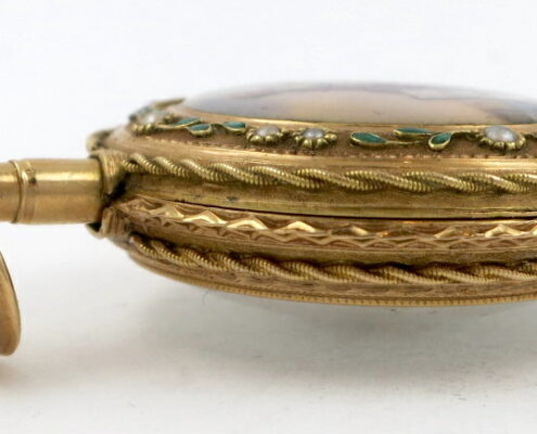 gold & enamel verge