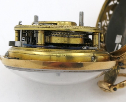 Gold repousse half quarter repeater