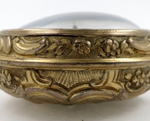 gilt repousse case