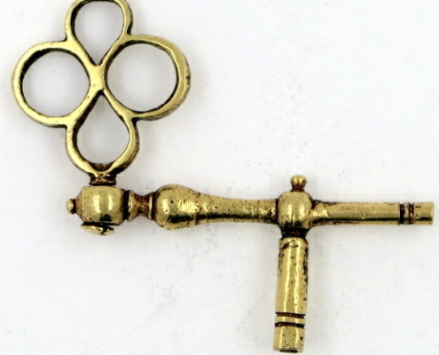 Gold crank key