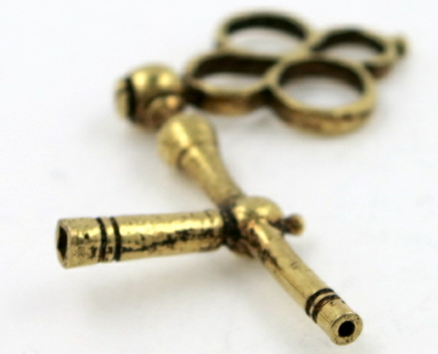 Gold crank key