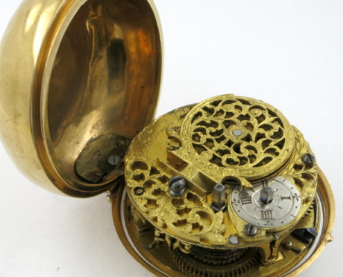 IMG_4883 17thc. gold repousse single handed verge