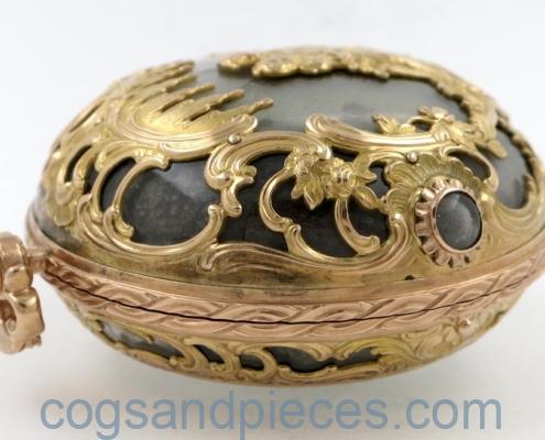Leroy Paris repousse gold agate