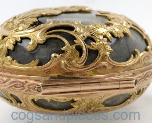Leroy Paris repousse gold agate