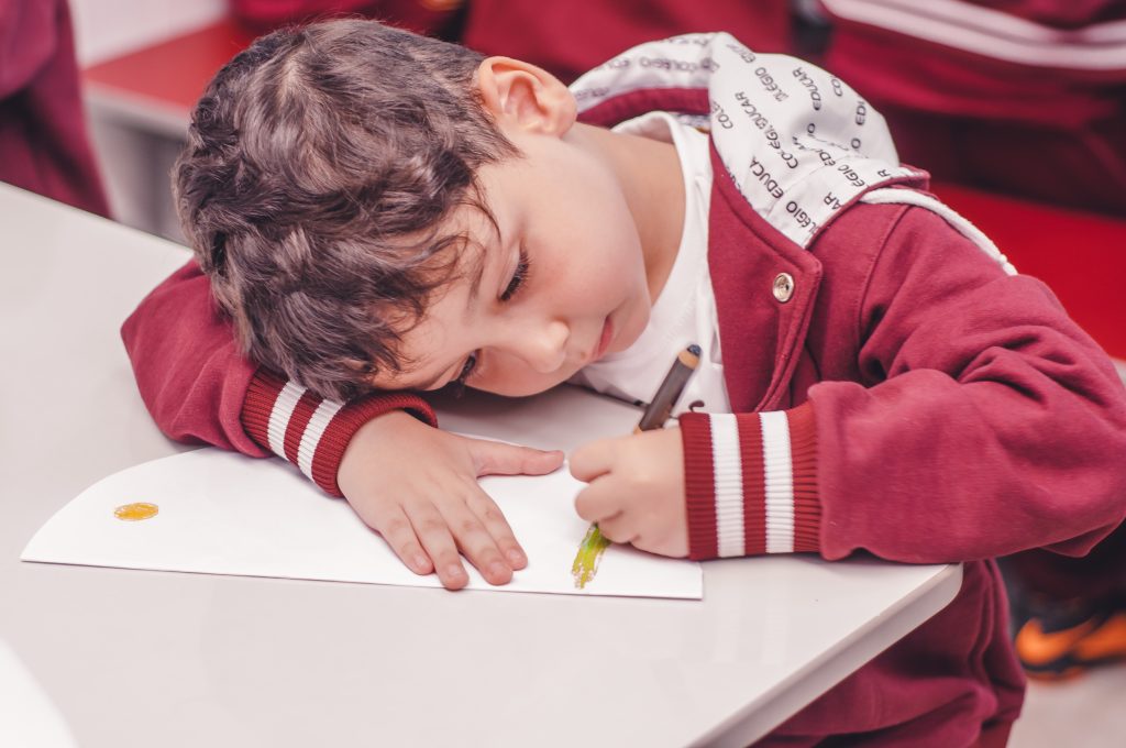 Meu filho se recusa fazer a lição de casa. E agora?