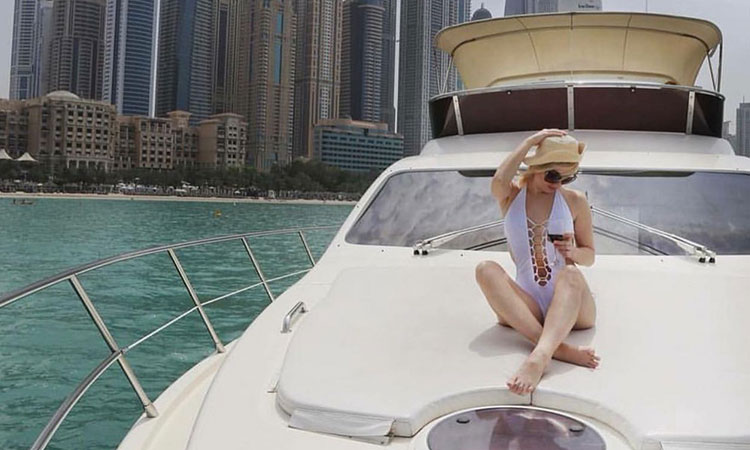 yacht for birthday party dubai