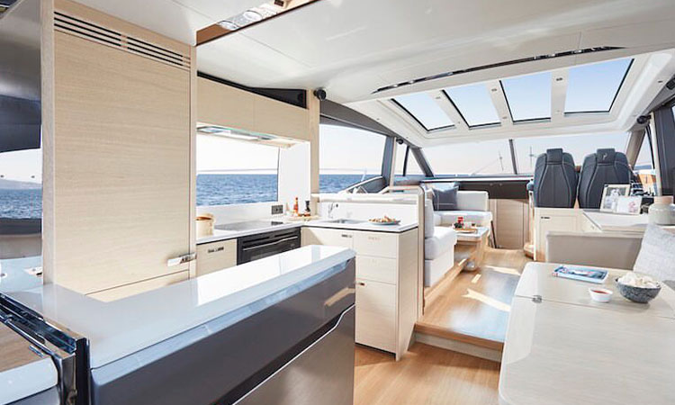 private yacht rental dubai marina