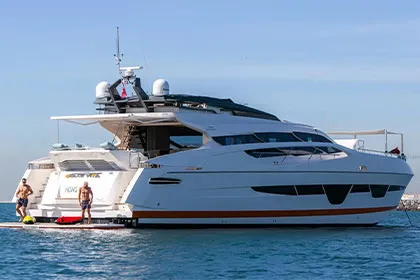105ft-superyacht-dolce-vita-rental-dubai