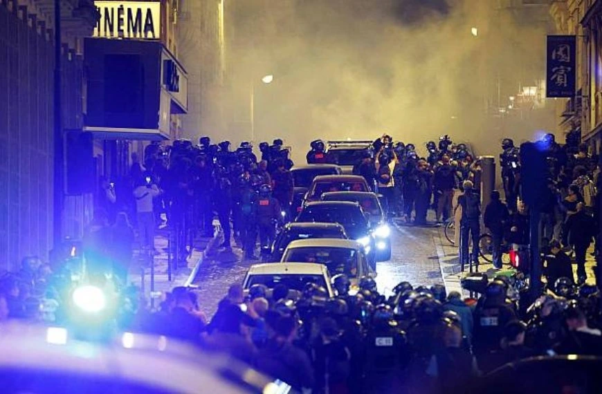 Alcaldes de Francia convocan a manifestación en todo el país