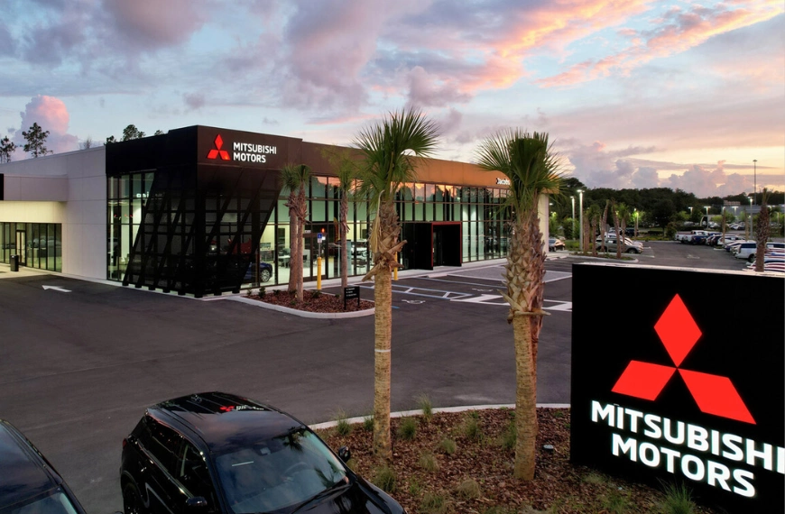 Tres grandes marcas japonesas crean una alianza para intentar resistir la avalancha de los coches chinos