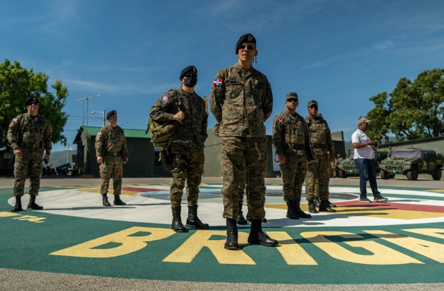 Comandante General realiza recorrido por la zona fronteriza