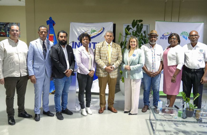 INFOTEP promueve desarrollo sostenible en conversatorio sobre manejo de residuos sólidos