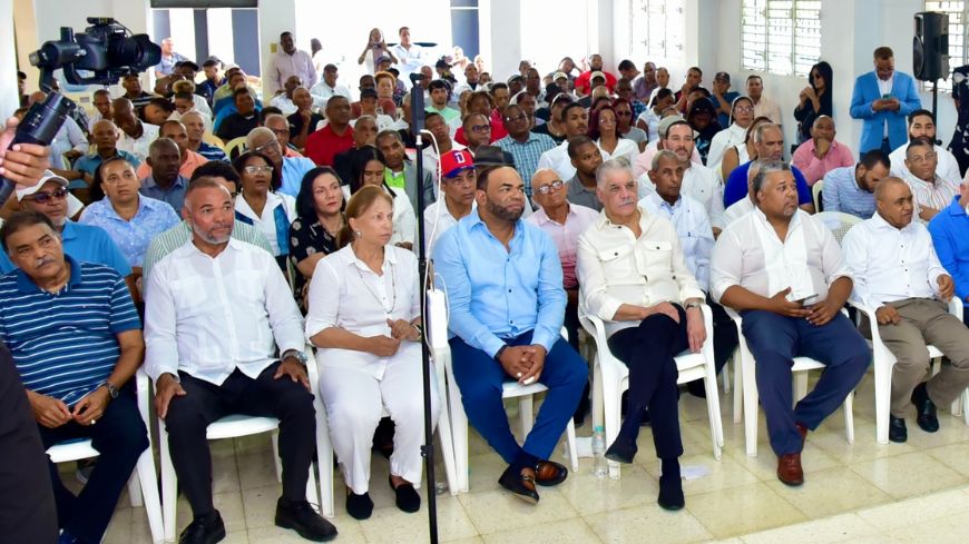 PRD rechaza propuesta de reforma fiscal y advierte que golpeará a las clases media y pobre