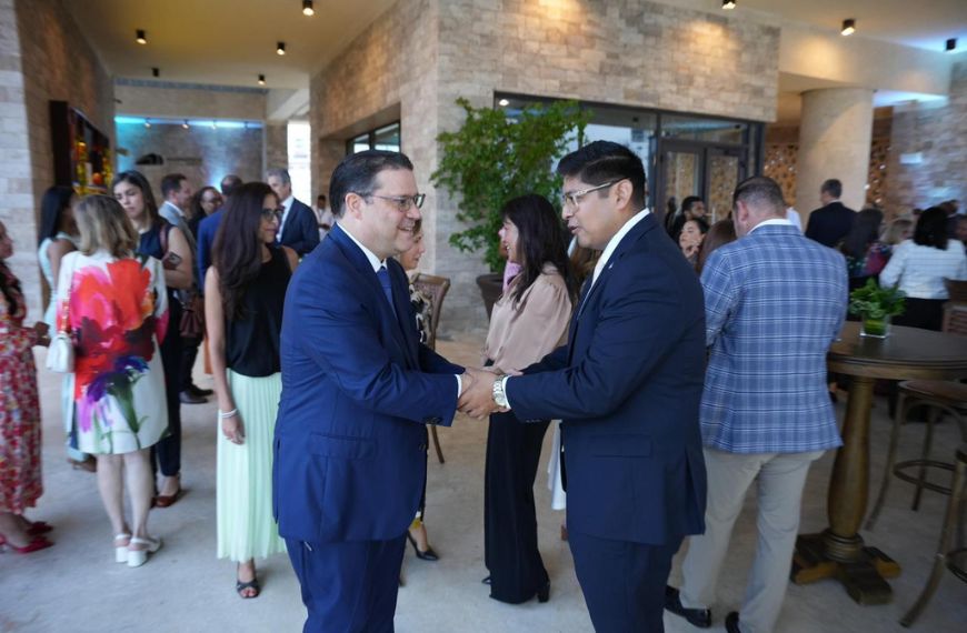 Ministerio de Industria Comercio y Mipymes reúne a embajadores para explicar oportunidades de inversión en RD