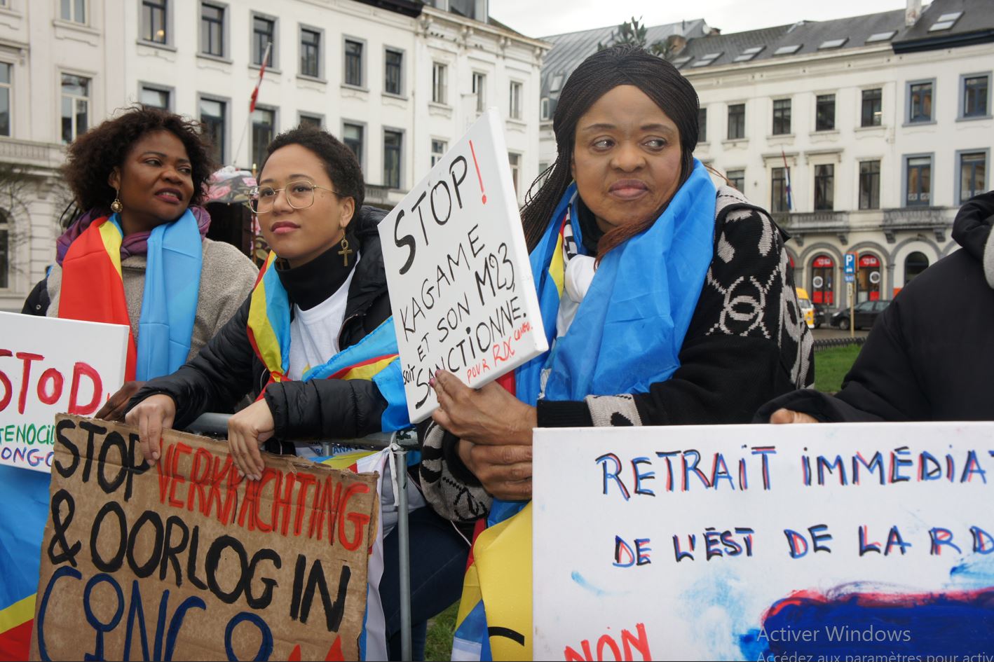 Vidéo. Place Luxembourg à Bruxelles : Pas de coltan au Rwanda, 30 ans de guerre!