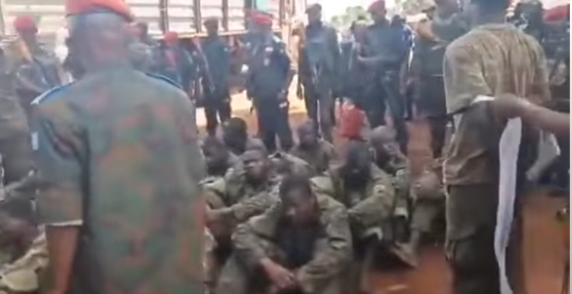 Vidéo du jour. Soldats rwandais et ougandais capturés par les FARDC Vidéo du jour. Soldats rwandais et ougandais capturés par les FARDC