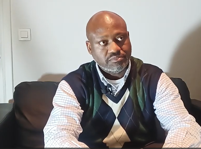 Me Dieudonné Tshibwabwa tonne. « Tout prétendu diaspora à Goma est un collabo. » Me Dieudonné Tshibwabwa tonne. « Tout prétendu diaspora à Goma est un collabo. »