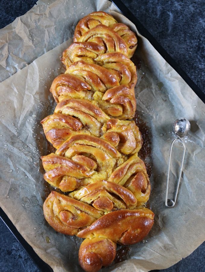 saffranslängd med kardemumma och smör