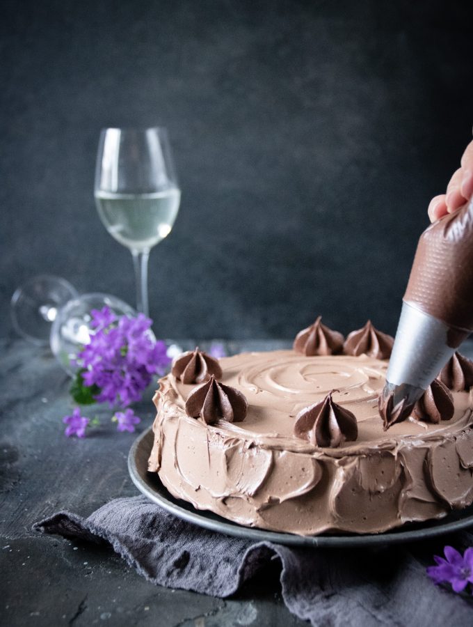 rieslingkaka med chokladkräm